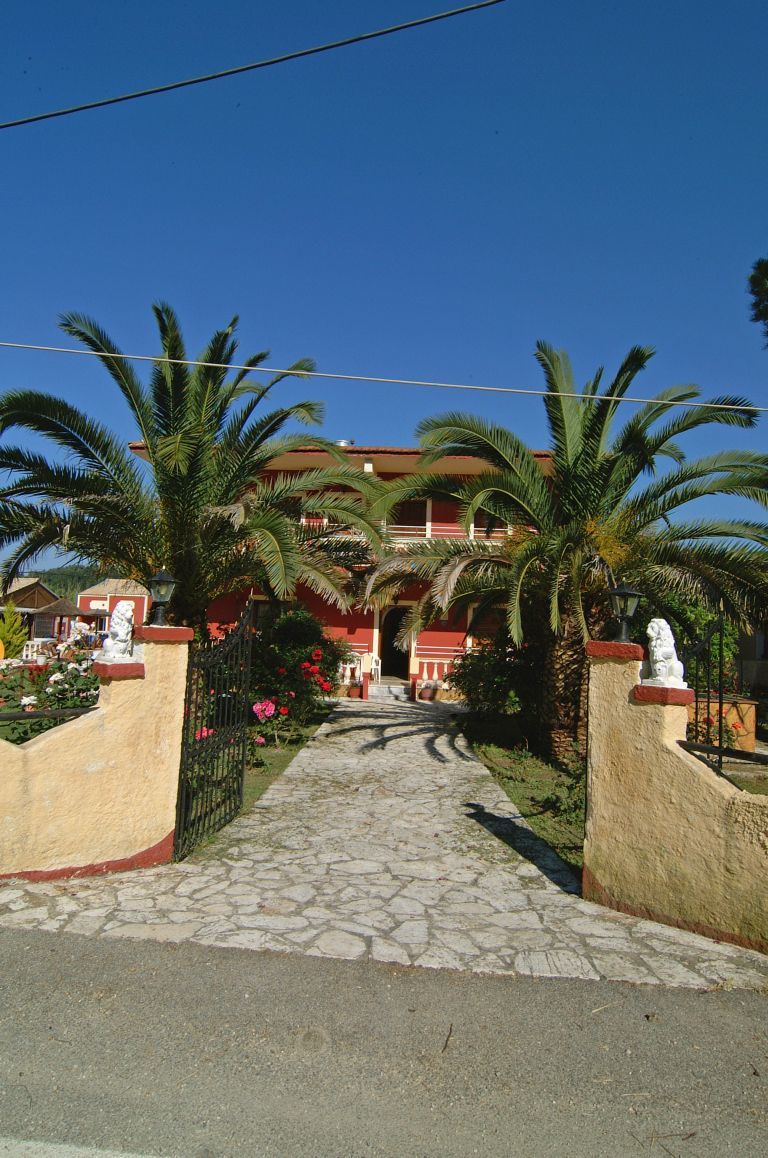 Apartament Haroula *